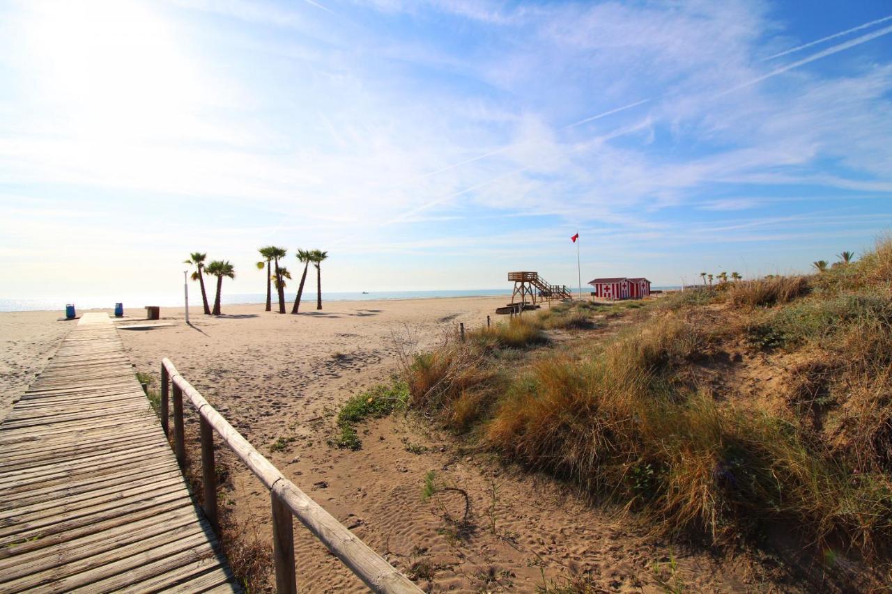Global Properties, Apartamento De 2 Habitaciones Con Gran Terraza En Gran Canet Канет-де-Беренгер Экстерьер фото
